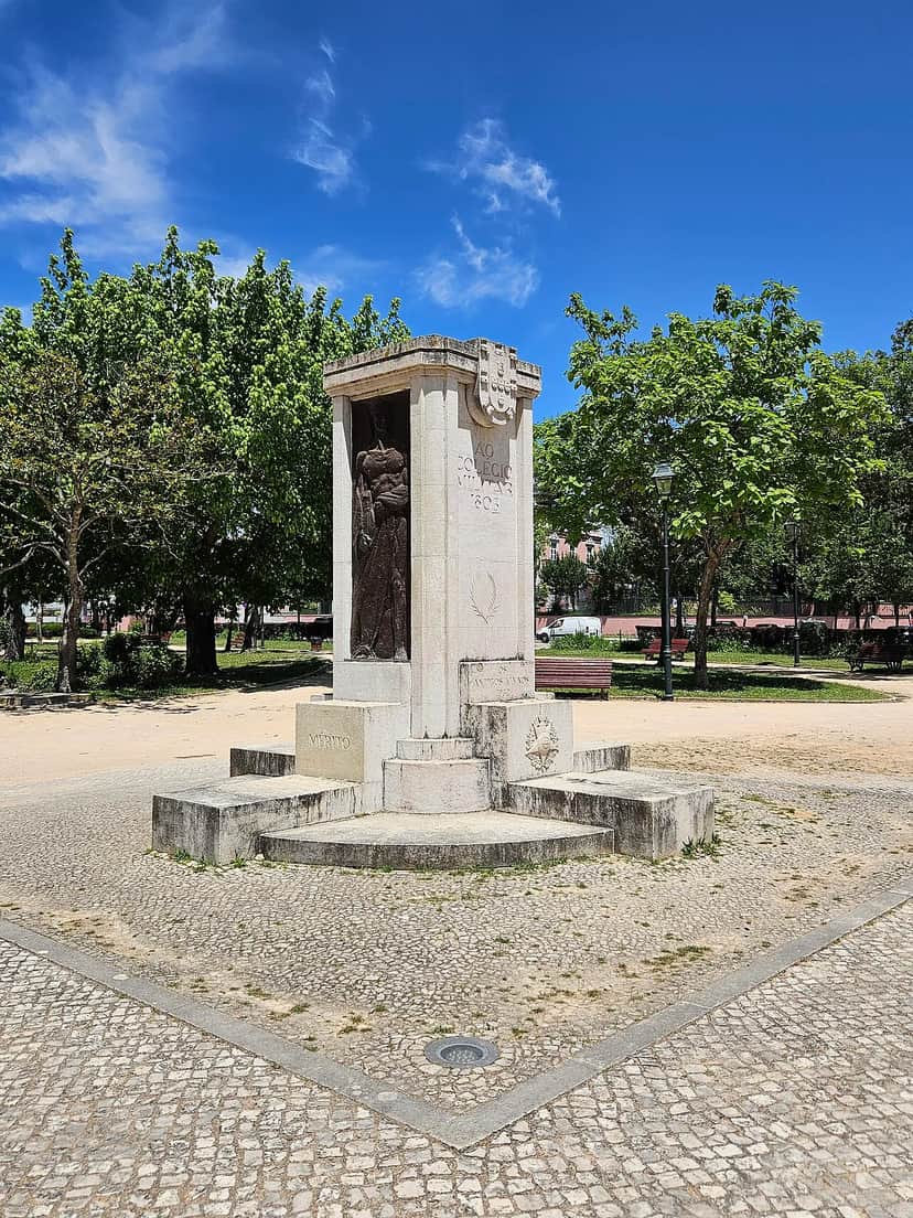 Ao Colégio Militar, Lissabon