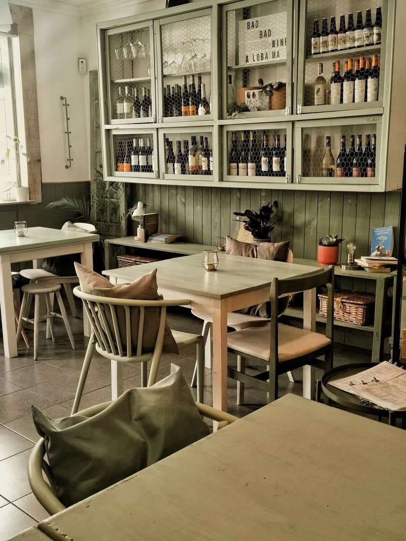 A Loba'ma, Lisbon