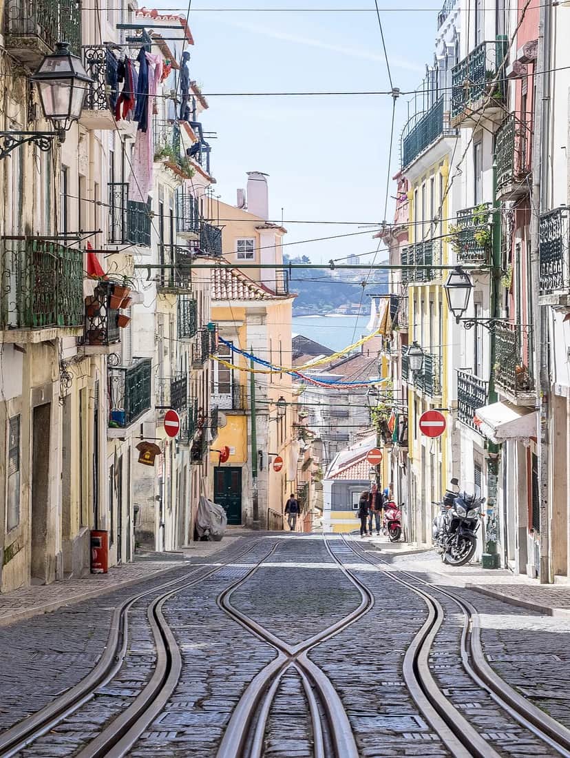 Rua da Bica de Duarte Belo, Lisboa