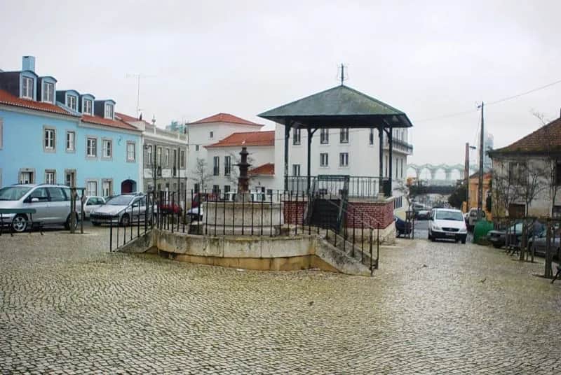 Praça da Viscondessa dos Olivais, Lissabon