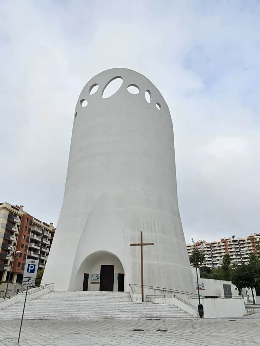 Igreja da Santíssima Trindade de Miraflores, 里斯本