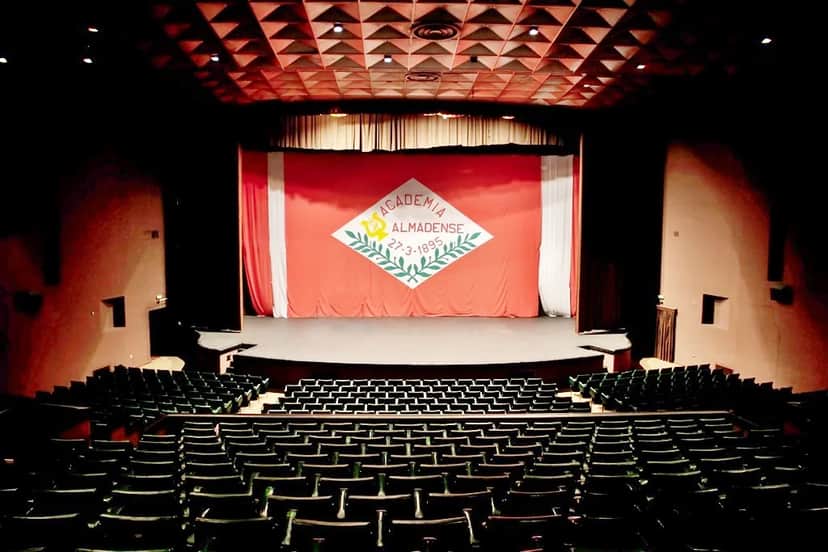 Academia Almadense, Lisbon