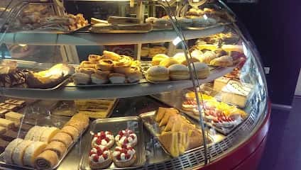 Novagaia - Pastelaria, Confeitaria, Salão de Chá, Porto