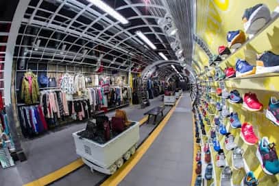 Sportino Megastore, Porto