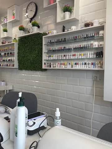 Perfect Looks Unisex Salon, Lissabon