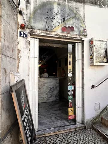 Ginginha do Carmo, Lissabon