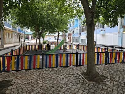 Parque Infantil da Praceta Jornal de Almada, Lisboa