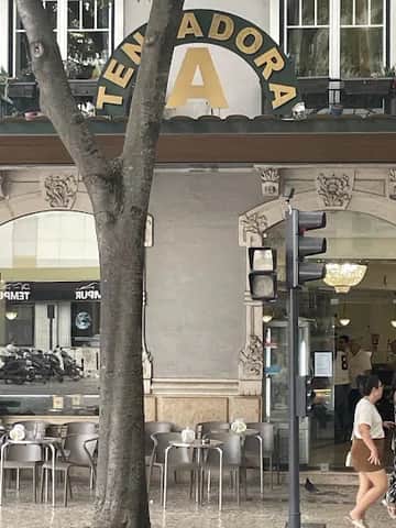 A Tentadora, Lisbon