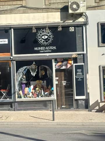 Mundo Astral, Porto