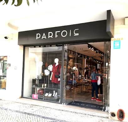 Parfois, Lisbon