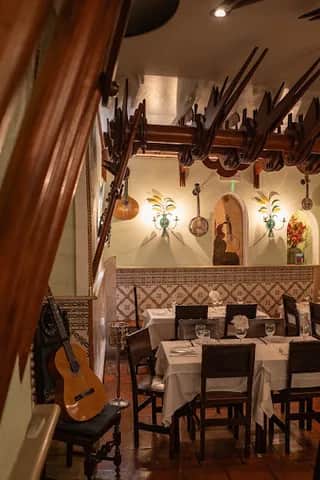 Taverna d'El Rey (Casa de Fado), リスボン