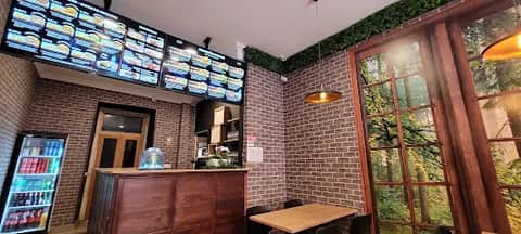 4S Hamburger House, Lisbon
