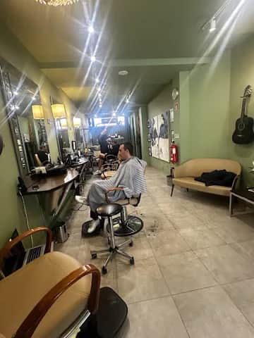 Barbearia Maria Cruz, Porto