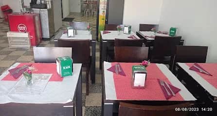 Restaurante Pizzaria "Entre Amigos", リスボン