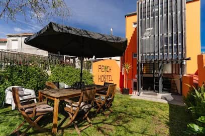 Peach Hostel & Suites, Porto