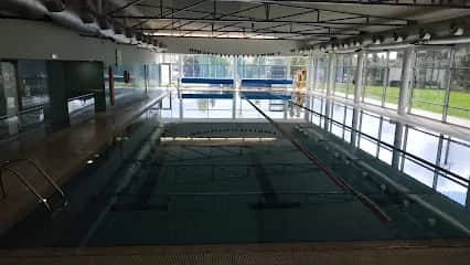 Piscina Municipal de Cartes, Porto