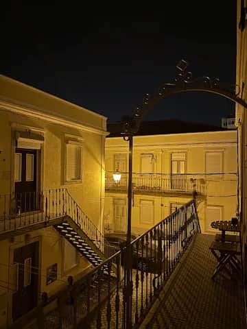 The Sunset Nest, Lissabon