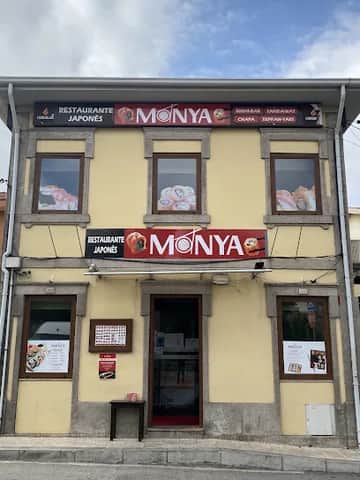 Monya, Oporto