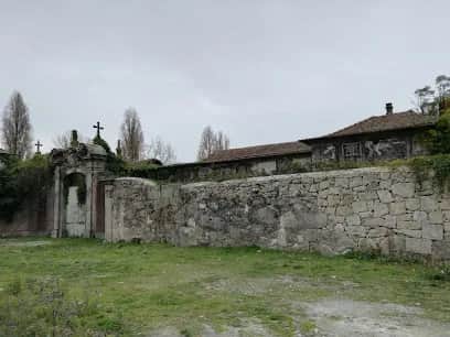 Alminhas de Lamas, Porto