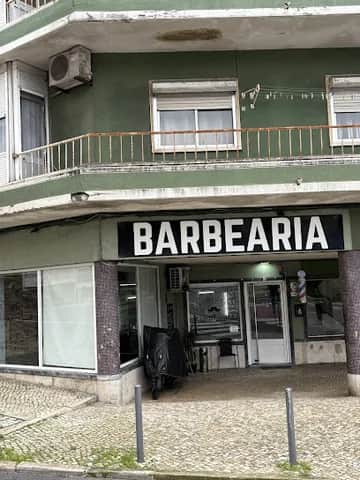 Pachioni's Barbearia, 里斯本