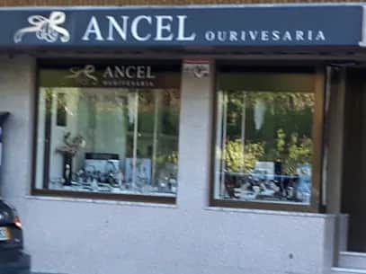 Ancel, Porto