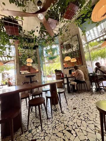 Café Janis, Lissabon