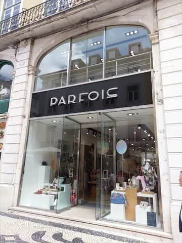 Parfois, Lisbon