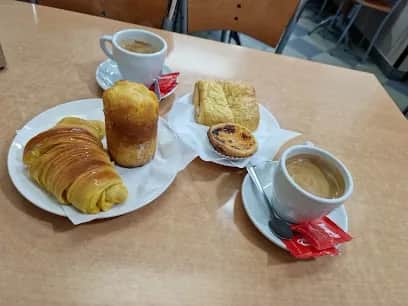 Café Roma, Oporto