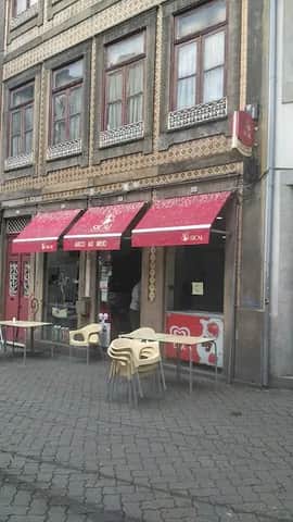 Arco ao meio, Porto