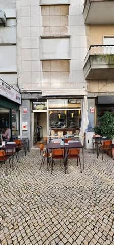 Belga Avó Yvonne, Lissabon