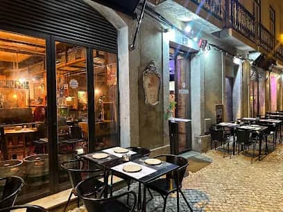 Las Ficheras, Lisbon