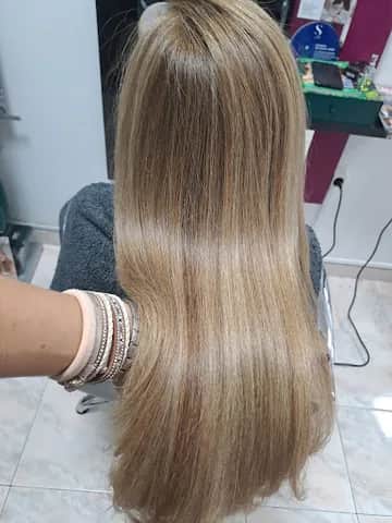 Cabeleireiro Zélia Horta, Lissabon