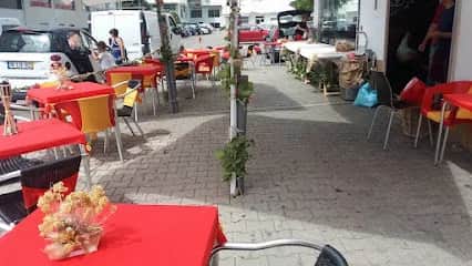 Tribuskafe, Lissabon