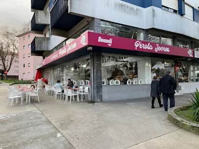 Pérola Jovem, Porto