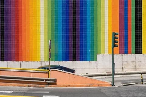 Revestimento azulejar do Viaduto da Avenida Infante Santo, Lissabon