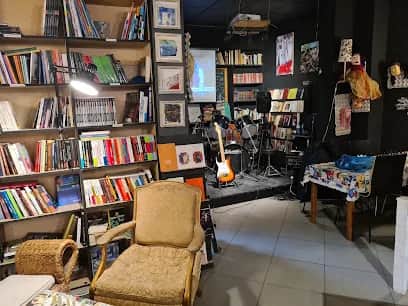 Livraria-Bar Casa das Artes, 里斯本