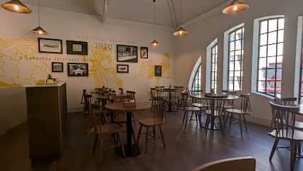 Can-Tin Café, Oporto