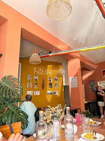 Café Ni'lin, Lissabon