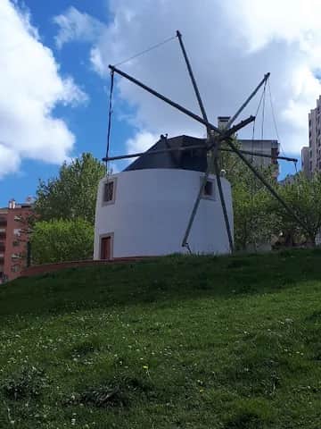 O Moinho, Lissabon