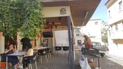 Café Parreirinha, Lissabon