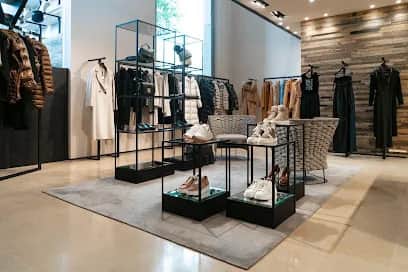 Max Mara, Oporto