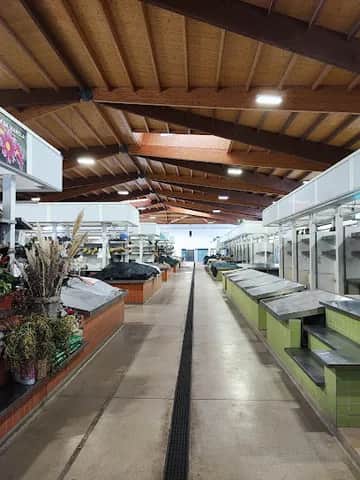 Mercado Municipal 1.º de Maio, 里斯本