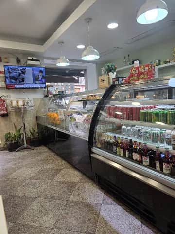 Café Mónica, Lissabon